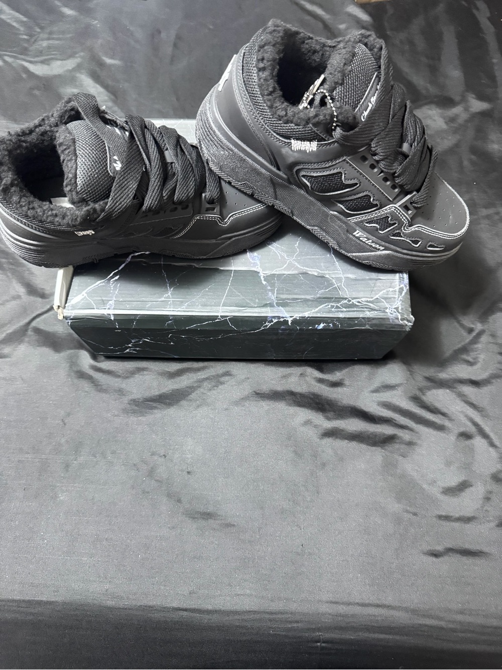 Men's Black Winter-Lined Sneakers